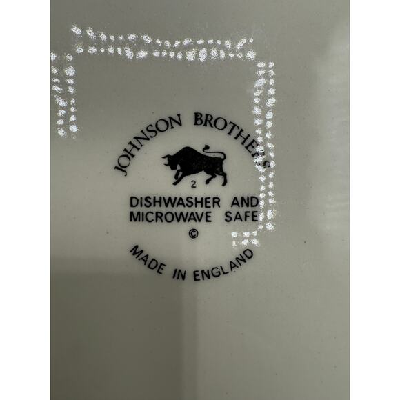 Vintage Johnson Brothers China “Lynton” 8" Small Serving Plate - Picture 4 of 8